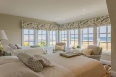 North-by-شمال شرقی: یک خانه ساحلی Cape Cod کلاسیک برای فروش - قلاب در خانه ها