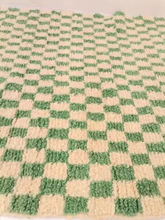 فرش شطرنجی سبز نعناع ، فرش مراکشی ، فرش سفارشی مراکش ، فرش چهارخانه ، فرش پاستلی ، فرش سبز مراکشی ، فرش پاستل ، فرش سبز