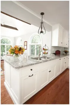 آشپزخانه هایی با میزهای گرانیت خاکستری