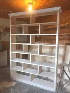 یک قفسه کتابخانه DIY مدرن بسازید - {در 6 مرحله آسان با فیلم !!}