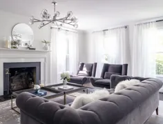 Kleines Wohnzimmer، großes Sofa - so setzen Sie die Couch in Szene!