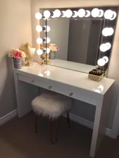 آینه VANITY با میز و چراغ