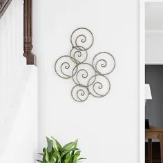 Lavish Home Interlocking Circles Scrolled Circles Metal Wall Art in Gold