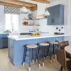 تر و تمیز شاه ماهی سیاه چوبی در شبه جزیره آشپزخانه - انتقالی - آشپزخانه