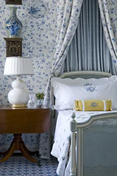 یک اتاق خواب آبی و سفید برای همه