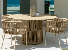 میز گرد ریف در فضای باز