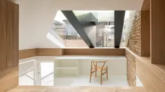 Con Form Architects فضای سقف را با سقف شیشه ای و فولادی باز می کند