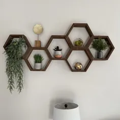 مجموعه ای بزرگ از شش قفسه شش گوش در دیوار کندوی زنبور عسل زنبور عسل قفسه تزئینی چوب خانه روغن ضروری صفحه نمایش طبیعی ذخیره سازی کریستال چوبی