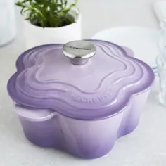 مجموعه الهام گرفته از گیاه Lavender Le Creuset باعث می شود شما بخواهید با تمام وسایل آشپزی خود تجارت کنید