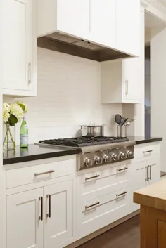 کابینت آشپزخانه کبوتر سفید - سنتی - آشپزخانه - بنجامین مور کبوتر سفید - ساخت و ساز راسموسن