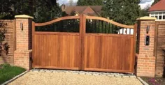 دروازه های چوبی مقاوم و خوش ساخت |  فرنهام |  Portcullis Electric Gates ، طراحی دروازه سفارشی در فرنهام