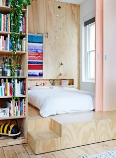 آپارتمان دنج ملبورن با دیوارهای سفید و مبلمان چوبی