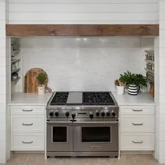 Shiplap Cooking Alcove with Spice Racks - انتقالی - آشپزخانه