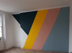 دیوار بلوک رنگی