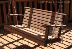 Craftsman Mangaris & Redwood Deck (دو داستان با تاب Arbor و ایوان) - عکس سازنده عرشه Monrovia