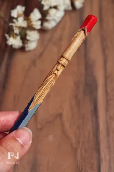 دستسازه های چوبی پونا،منبت چاقویی روی مداد معمولی
