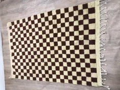 فرش پشمی مراکشی قهوه ای "فرش شطرنجی" فرش بنی اورین "فرش داما" قالیچه بربر شطرنجی