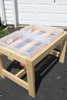 نحوه ساخت میز ماسه و آب DIY |  میز حسی آسان با درب