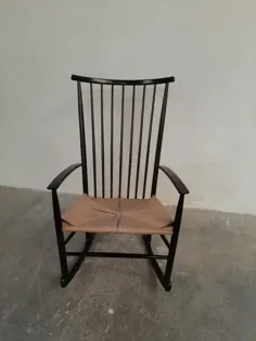 صندلی گهواره ای پرنعمت به سبک هانس ج وگنر ، دهه 1970
