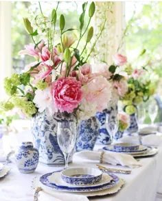Holly J در اینستاگرام: "امروز من این منظره زیبا را از دوست خودjennifermaune به اشتراک می گذارم.  ظروف آبی و سفید + گلهای صورتی کبریت ساخته شده در بهشت ​​است ... "