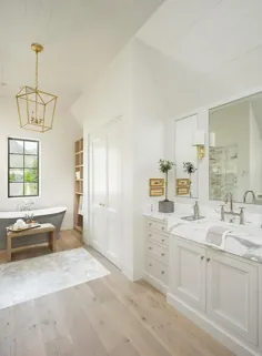 حمام سفید و خاکستری با سینک مرمر - انتقالی - حمام