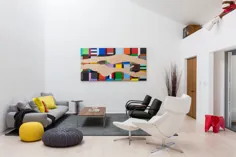 اتاق نشیمن رنگارنگ مینیمالیستی توسط معماری Dan Brunn