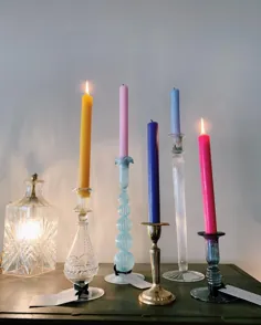 عکس اینستاگرام a n n a + n i n a: "شمع شیشه ای ما می چسبد؟  PS این شمع های رنگی در فروشگاه های Herengracht و Gerard Doustraat ما موجود است!  #annaninanl #veareopen "