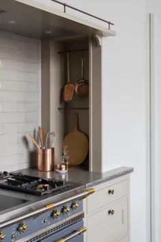 سبک سوئدی قدیمی: جزئیات خانه مانور در آشپزخانه سنتی توسط Kvanum