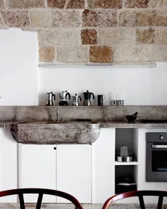 آشپزخانه ایتالیایی کنار آب - طراحی COCO LAPINE