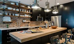 پس زمینه دیوار آجری بازسازی شده آشپزخانه به آن جذابیت صنعتی شگفت انگیزی می بخشد - Decoist