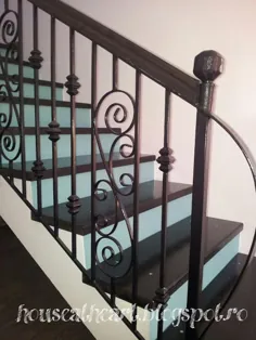 Annie Sloan Chalk Paint Rising Rair Stair - DIY