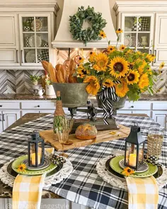 Suzanne - Tabletop Stylist در اینستاگرام: "با توجه به تم های واضح این هفته ها ، گل هایی که قبلاً دیده اید ، من این زیبایی ها و جزیره آشپزخانه ام را دوباره برای شما به ارمغان می آورم.  من..."