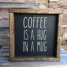 قهوه آغوش در لیوان است آغوش در لیوان چوب علامت قهوه بار |  اتسی