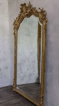 آینه چهار گوش و تزئین شده با آجیل ، فرانسوی ، قرن نوزدهم