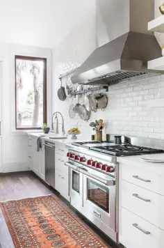 دیوار آشپزخانه آجر در معرض رنگ سفید - انتقالی - آشپزخانه