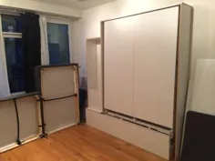 راه حل کوچک فضایی: تخت مورفی DIY ساخته شده با قطعات IKEA