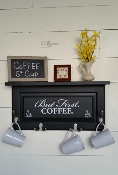 درب کابینت آسان دوباره در قفسه فنجان قهوه قرار می گیرد