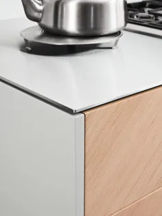 فلزکاری مدرن: فولاد ضد زنگ در آشپزخانه |  طراحی |  زندگی می کند