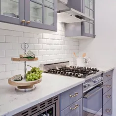 لوازم خانگی در اینستاگرام: "کابینت آشپزخانه خود را بنفش رنگ کنید تا آشپزخانه شما برجسته شود! ⁣ ⁣ ⁣ @ msa_projects_pty_ltd⁣ ⁣ ⁣ ⁣."
