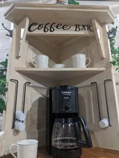 قهوه بار ایستگاه قهوه گوشه ای از درب بازیافتی |  اتسی