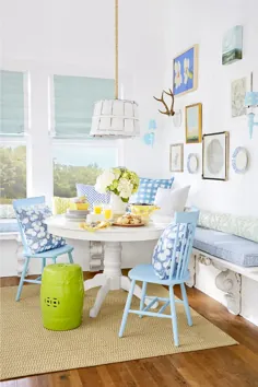 این ایده های صندلی پنجره گوشه ای کوچک را به نقطه مورد علاقه شما در خانه تبدیل خواهد کرد