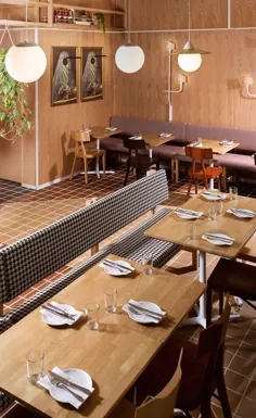 فضای داخلی رستوران استی ماری بر اساس یک موزه خیالی ساخته شده است