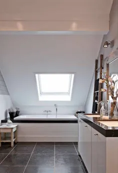 سقف حمام شیب دار - انتقالی - حمام - Mi Casa