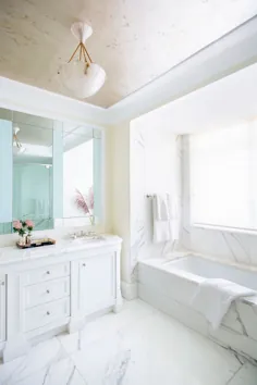 طراحی داخلی حمام مرمر سفید
