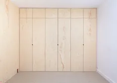 اورلی مونه کاسیسی دیوارهای چوبی را به خانه خانوادگی اضافه می کند