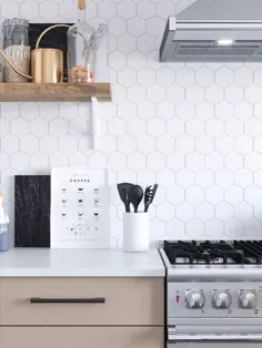 کاشی موزاییک شش ضلعی سفید در پشت آشپزخانه سفید و معاصر