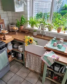 دکوراسیون داخلی Bohemian در اینستاگرام: “Via @ bohemian_decors⁠ قسمت مورد علاقه شما در این آشپزخانه چیست ؟؟  من گیاهان پنجره را دوست دارم! ⁠ .⁠ برای اطلاعات بیشتر ما را دنبال کنید @ bohemian_heaven⁠ .⁠... "