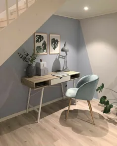 دفتر خانه pequeno con parede azul