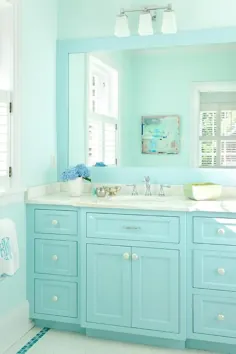 کابینت های حمام آبی حمام آبی فیروزه ای با آینه قاب دار آبی - انتقالی - حمام