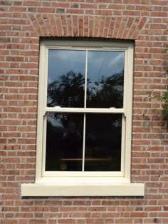 پنجره ارسی کشویی uPVC سفید از طریق شاخ به سمت داخل تمیز می شود و تمیز می شود